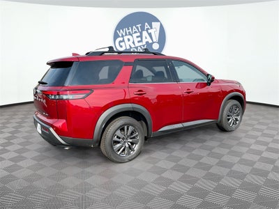 2023 Nissan Pathfinder SV