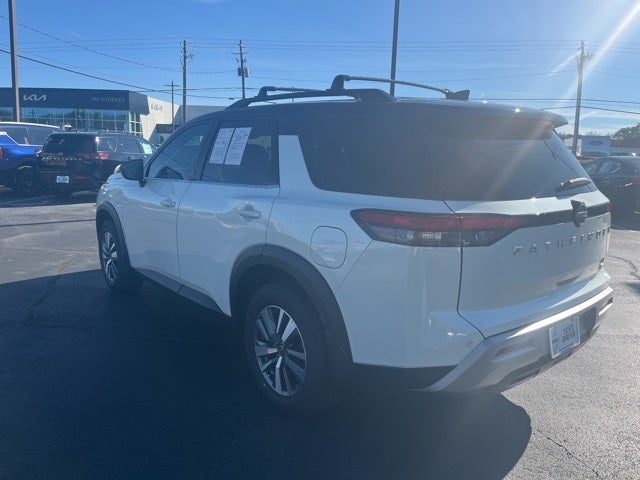 2024 Nissan Pathfinder SL