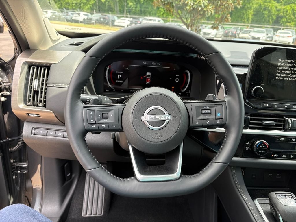 2025 Nissan Pathfinder Platinum
