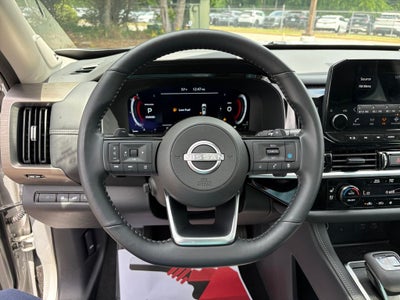 2025 Nissan Pathfinder Platinum