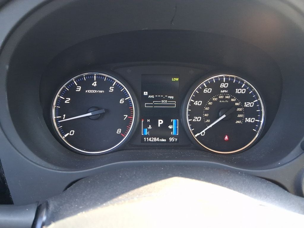 2016 Mitsubishi Outlander Base