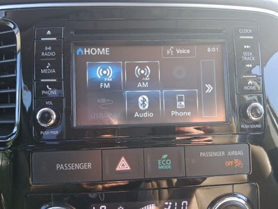 2016 Mitsubishi Outlander Base