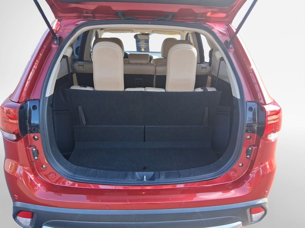 2016 Mitsubishi Outlander Base