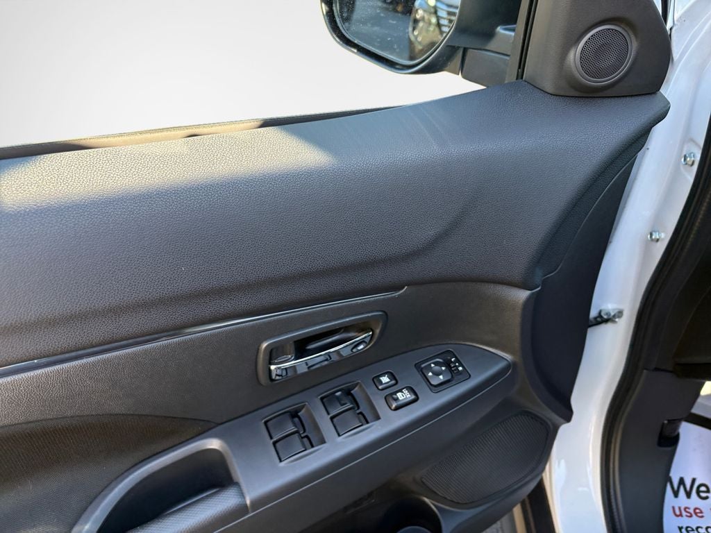 2024 Mitsubishi Outlander Sport Base