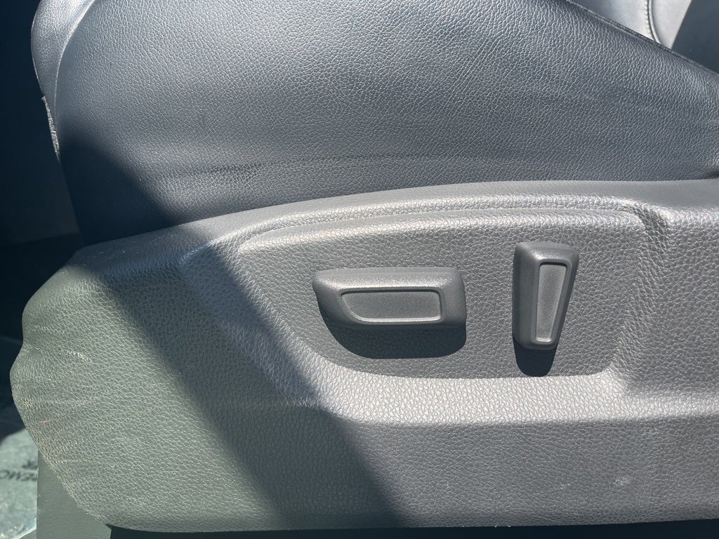 2024 Mitsubishi Eclipse Cross Base