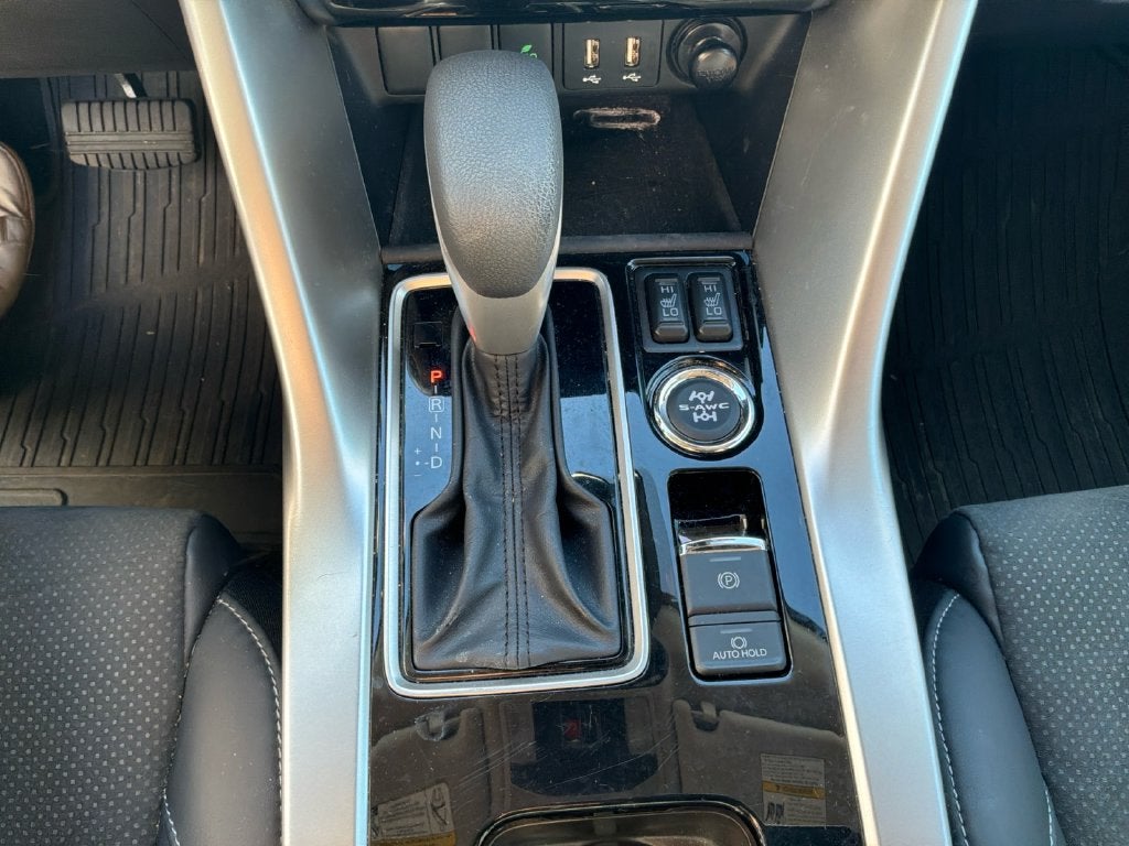 2024 Mitsubishi Eclipse Cross Base