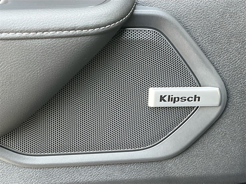 2025 Nissan Armada SL