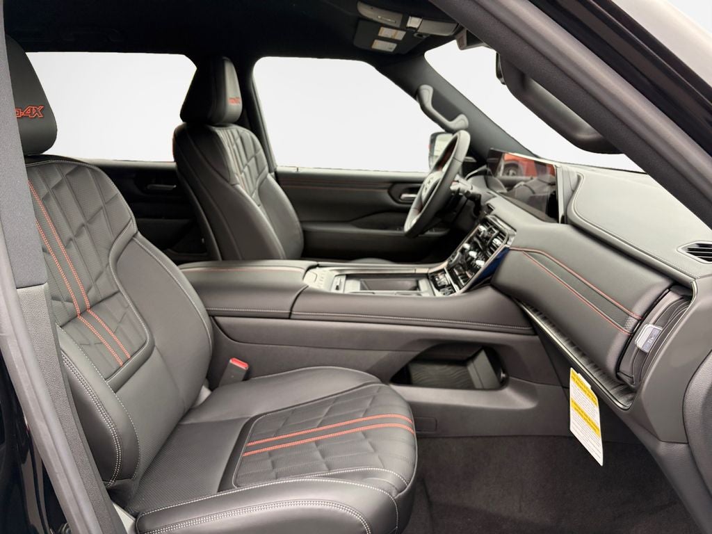 2026 Nissan Armada PRO-4X - Photo 25