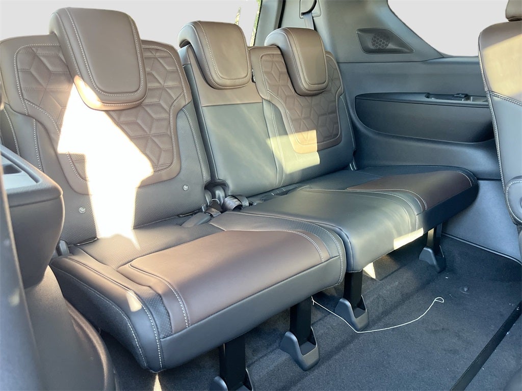 2025 Nissan Armada Platinum