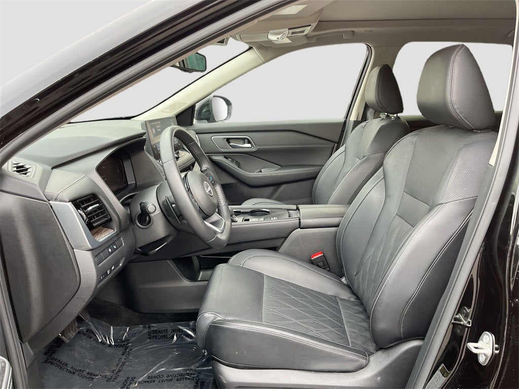 2024 Nissan Rogue Platinum