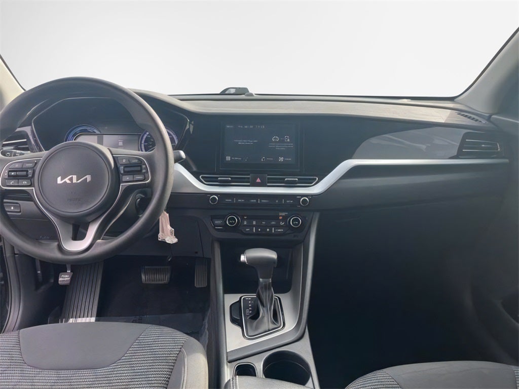 2022 Kia Niro LX