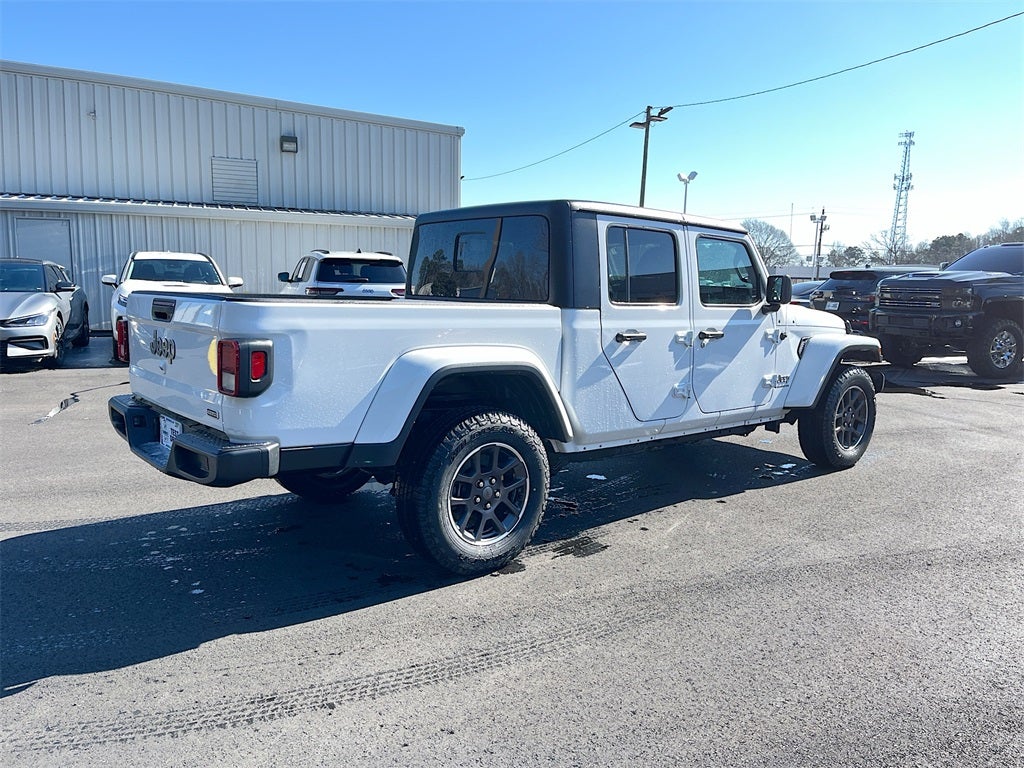 2023 Jeep Gladiator Overland