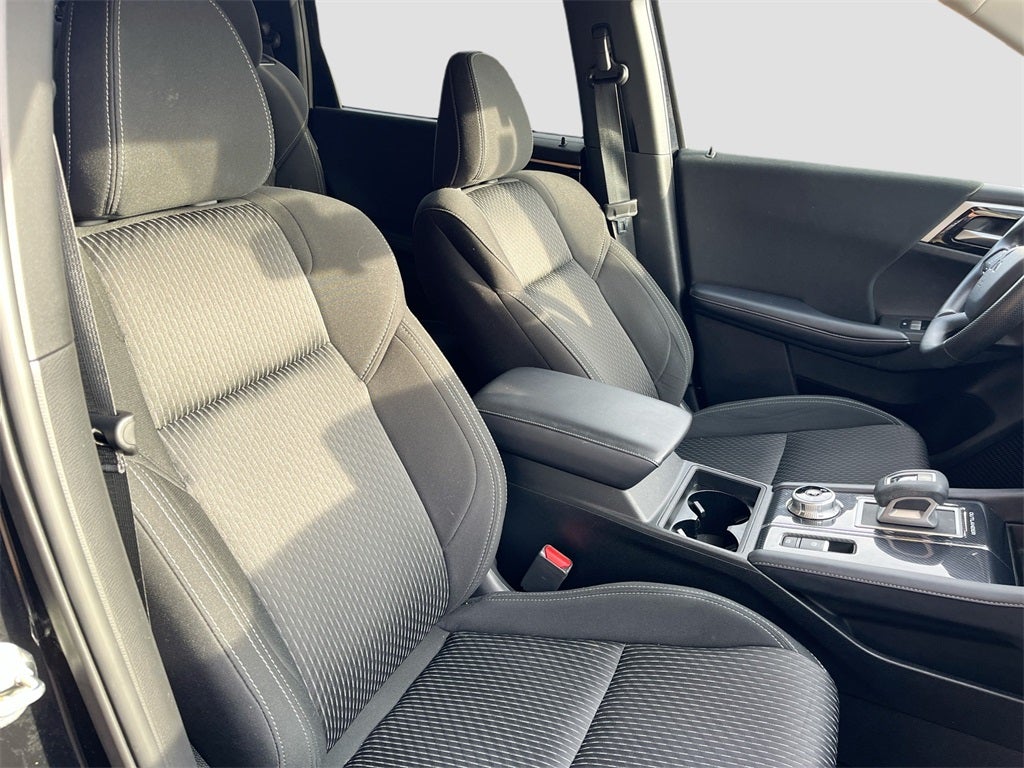 2024 Mitsubishi Outlander ES