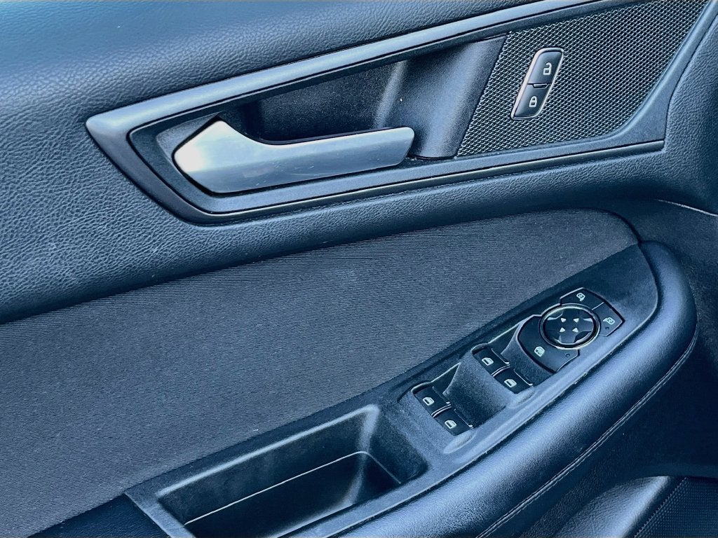 2018 Ford Edge SE