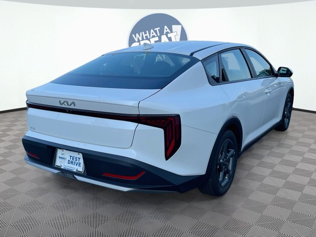 2025 Kia K4 LXS