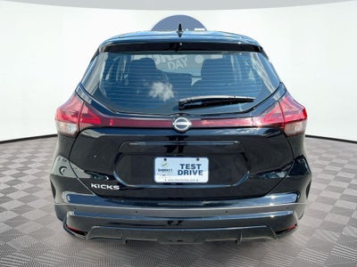 2024 Nissan Kicks S