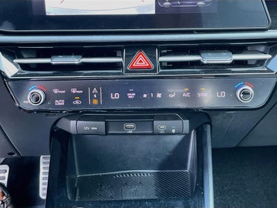 2024 Kia Niro EX Touring