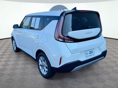 2024 Kia Soul LX