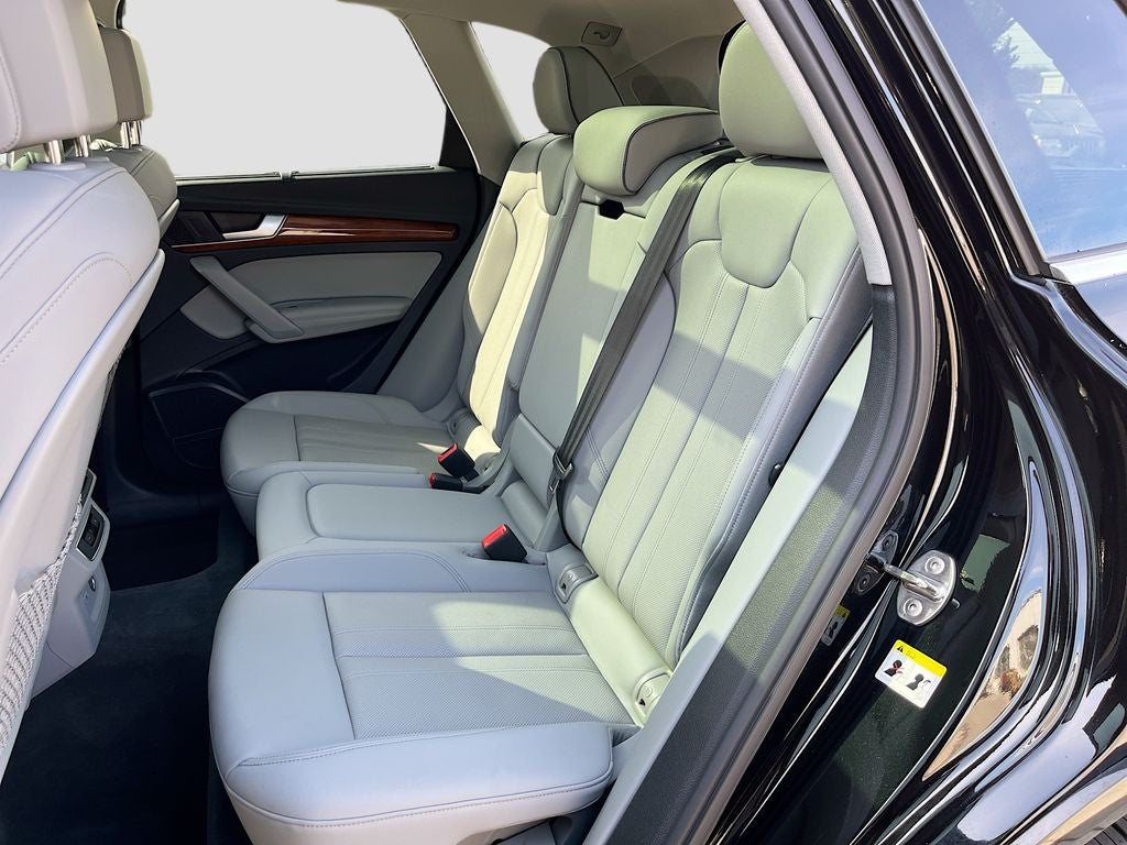 2022 Audi Q5 45 S line Premium quattro