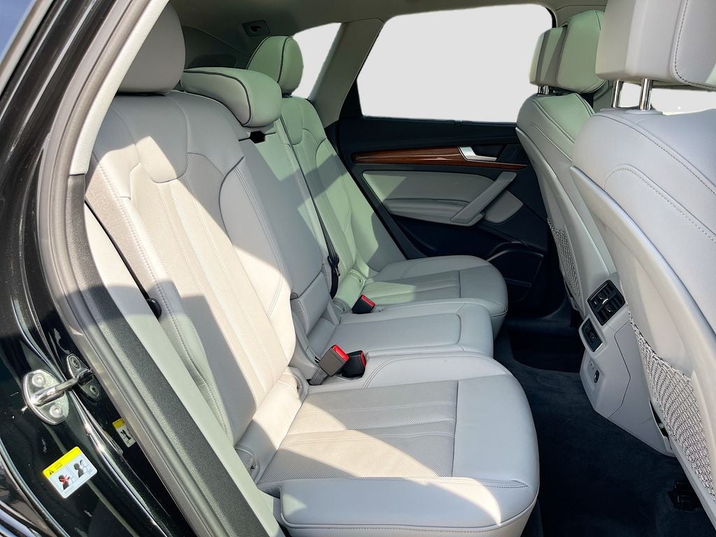 2022 Audi Q5 45 S line Premium quattro