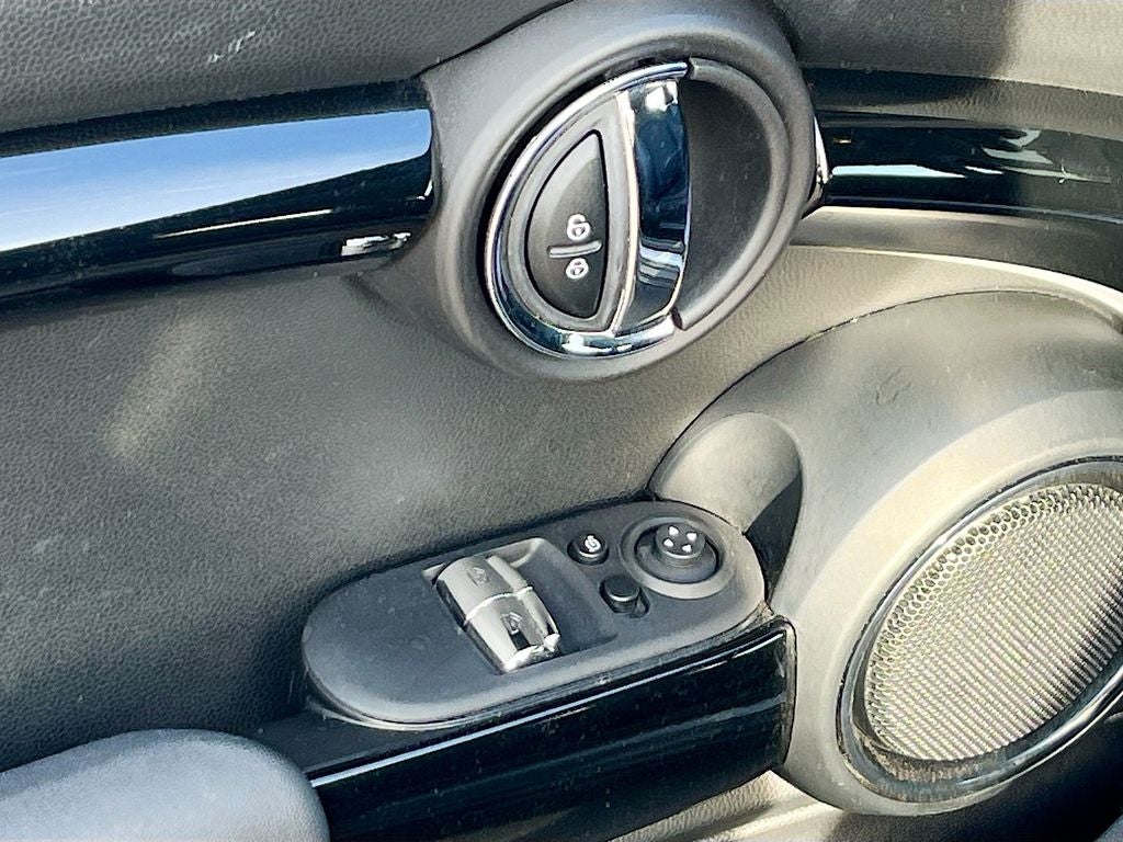 2023 MINI Cooper Base